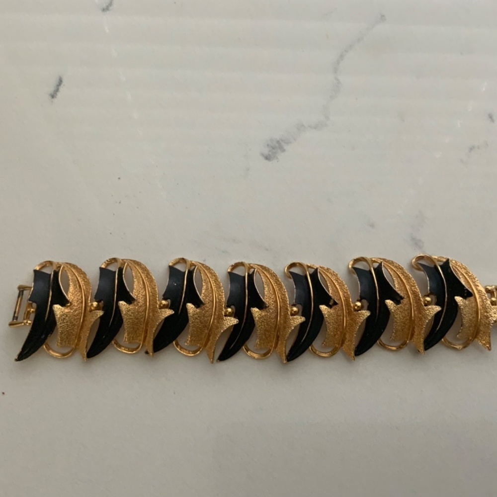 Vintage Signed Mode Art Bracelet - Picture 9 of 9